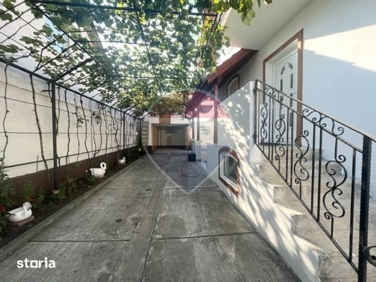 Casă cu 4 camere cu Teren 350 Mp în Țiglari