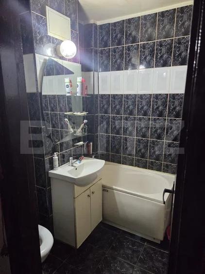 Apartament cu 2 camere decomandat, mobilat în Central