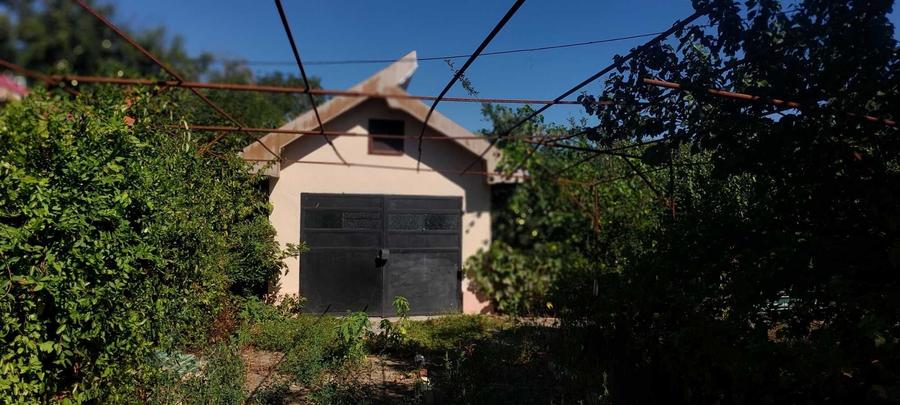Casă cu 4 camere în Exterior Vest