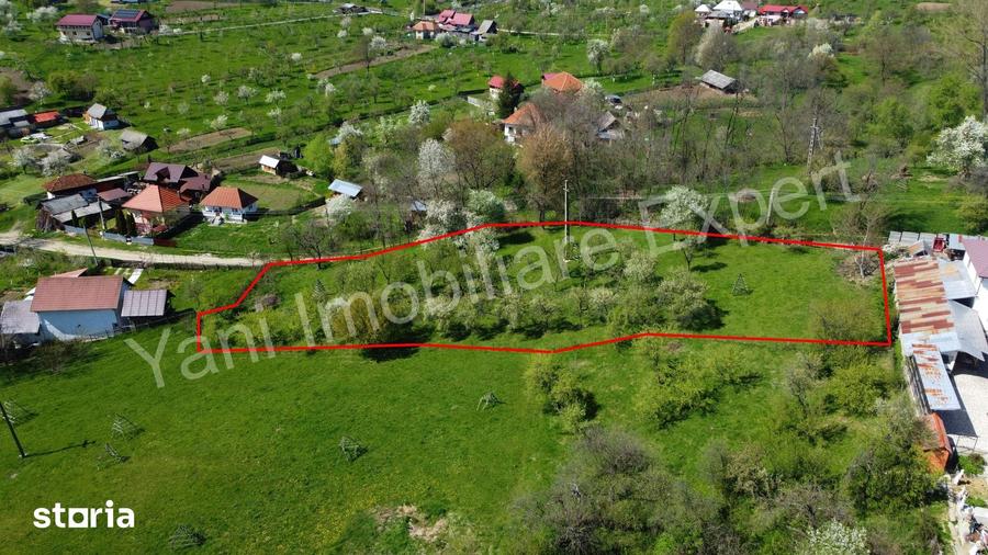 Teren de 2677 mp, în Valea Iașului