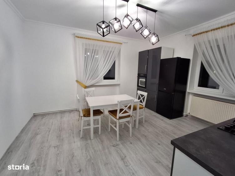 Apartament cu 3 camere decomandat, mobilat în Trei Stejari