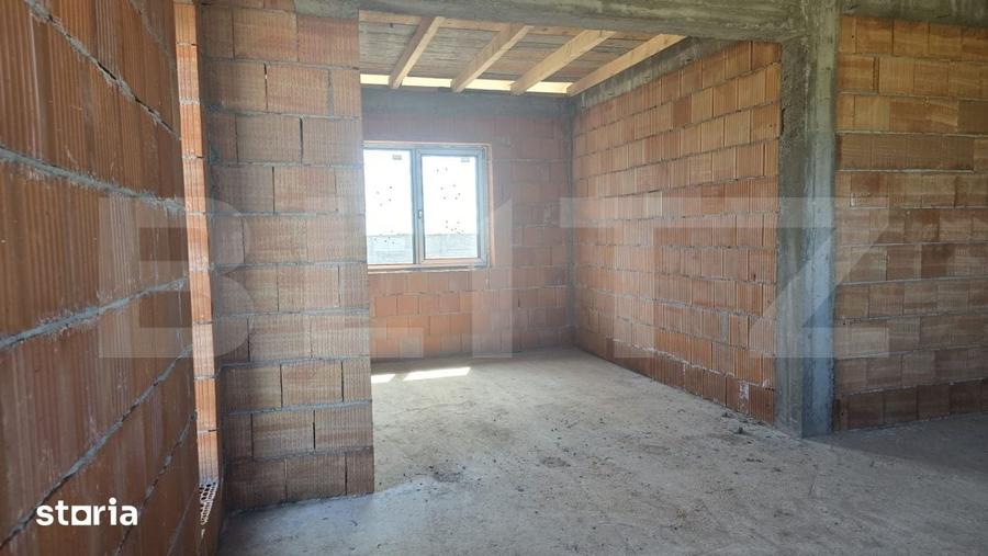 Casă cu 3 camere cu Teren 550 Mp în Lazuri