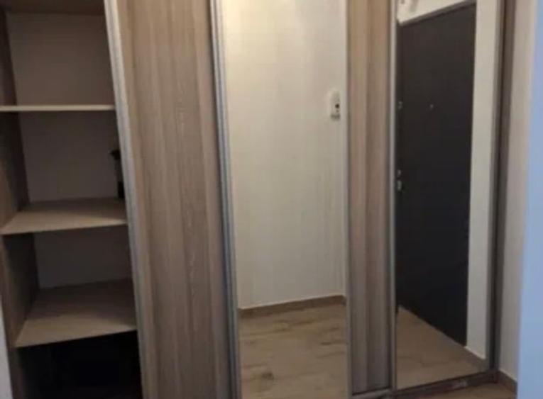 Apartament cu 2 camere semidecomandat în Dristor