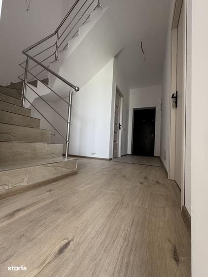 Casă cu 4 camere cu Teren 200 Mp în Central
