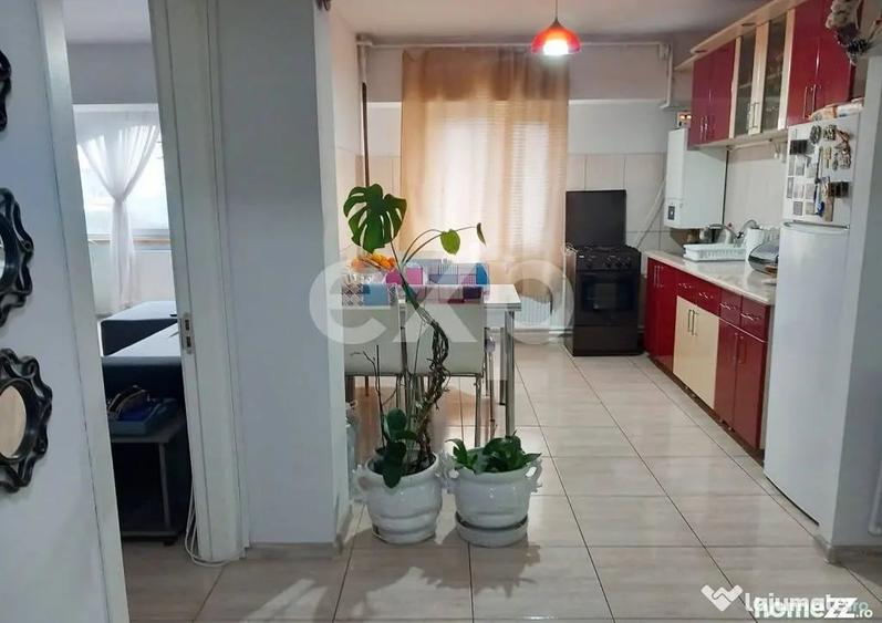 De vanzare apartament cu 3 camere, zona Dacia, Victoria, Con - 1