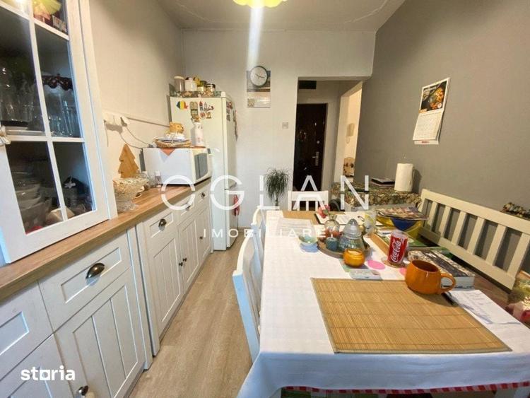 Apartament cu 3 camere, mobilat în Vasile Aaron