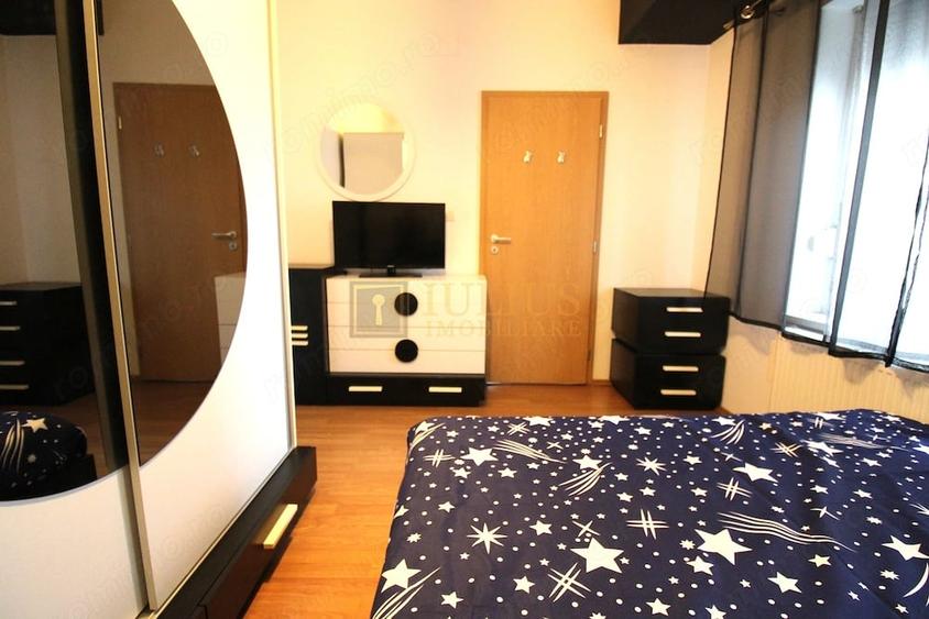 Apartament cu 3 camere decomandat în Girocului