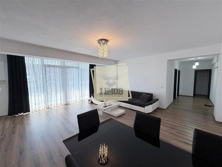 Apartament cu 3 camere decomandat, mobilat în Exterior Est