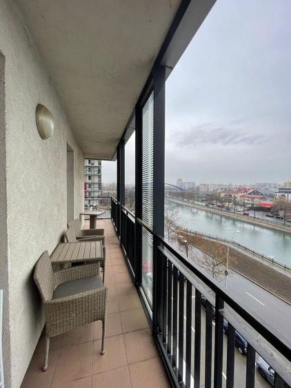 Apartament cu 3 camere în Splaiul Unirii
