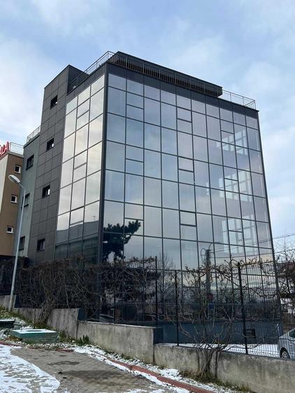 Spațiu comercial, de 776 mp, în Dosu Bricii