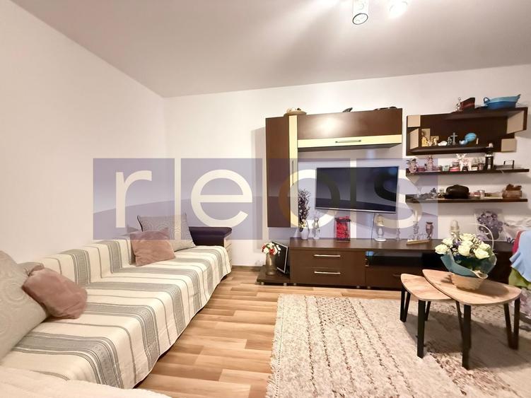 Apartament cu 2 camere decomandat, mobilat în Titan