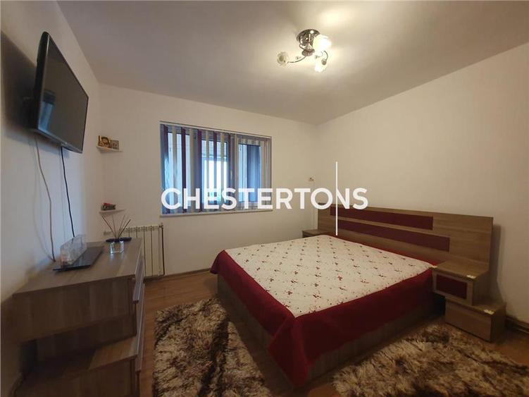 Apartament cu 2 camere decomandat, mobilat în Casa de Cultură
