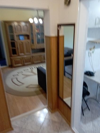 Apartament cu 2 camere semidecomandat în Tomis II