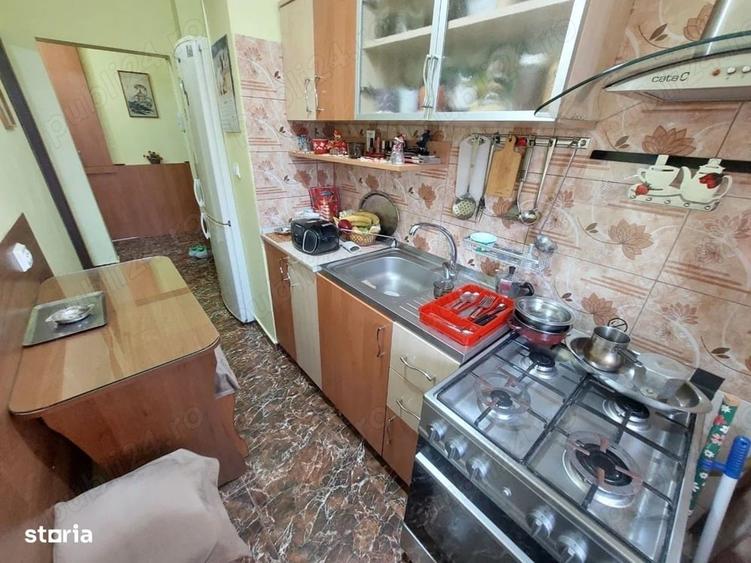 Garsonieră decomandată în Central