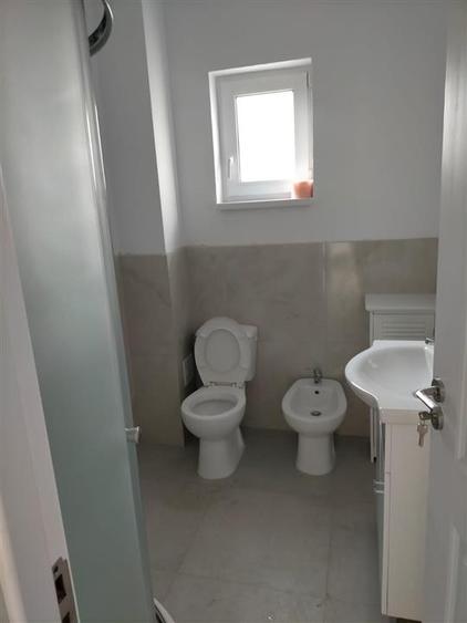Apartament 3 Camere la Vila, Încălzire în Pardoseală, Parcar - 10