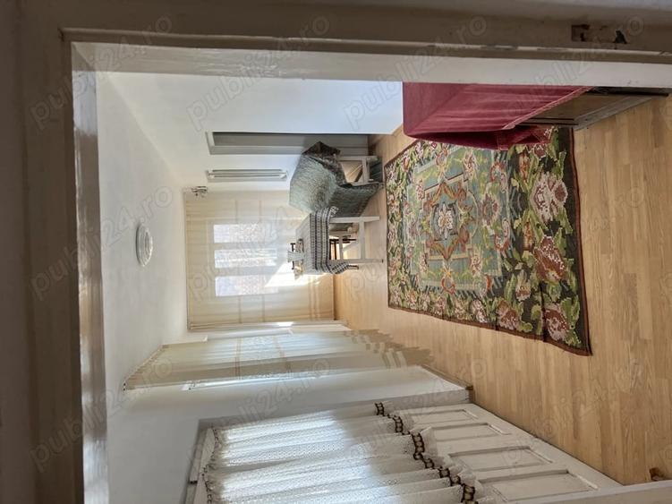 Casă cu 7 camere cu Teren 2650 Mp în Colțești
