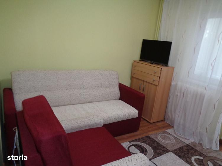 Apartament cu 2 camere decomandat în Podgoria