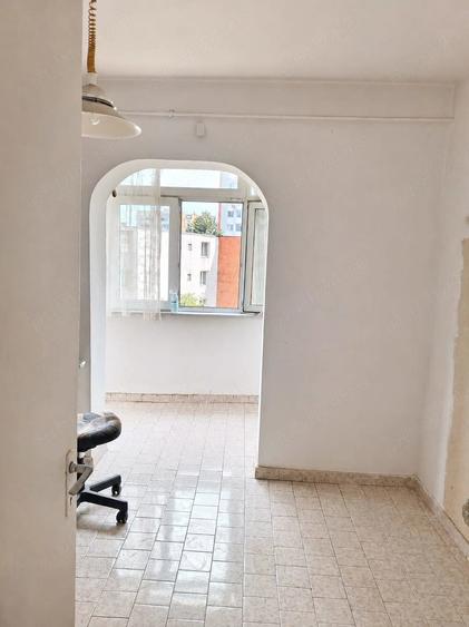 Apartament cu 3 camere decomandat în Exercițiu