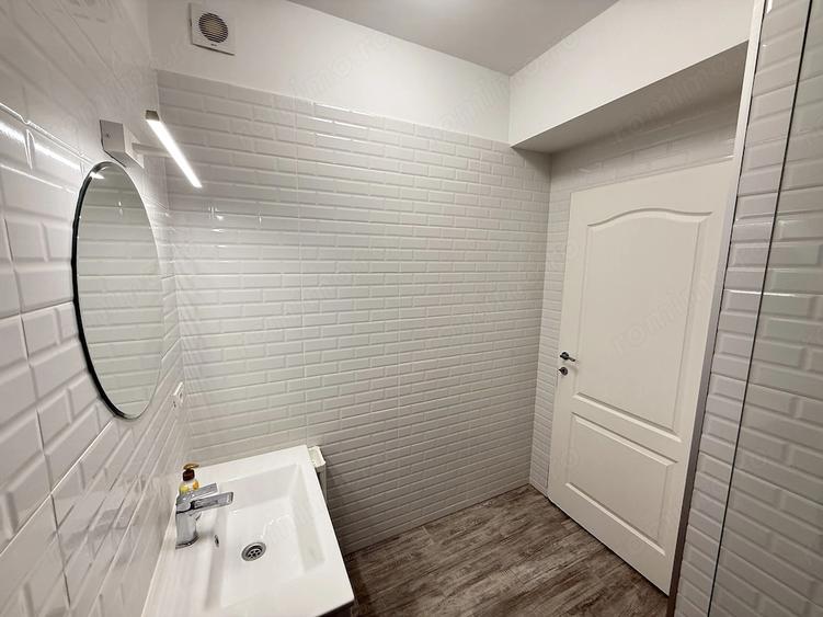 Apartament cu 3 camere decomandat în Alfa