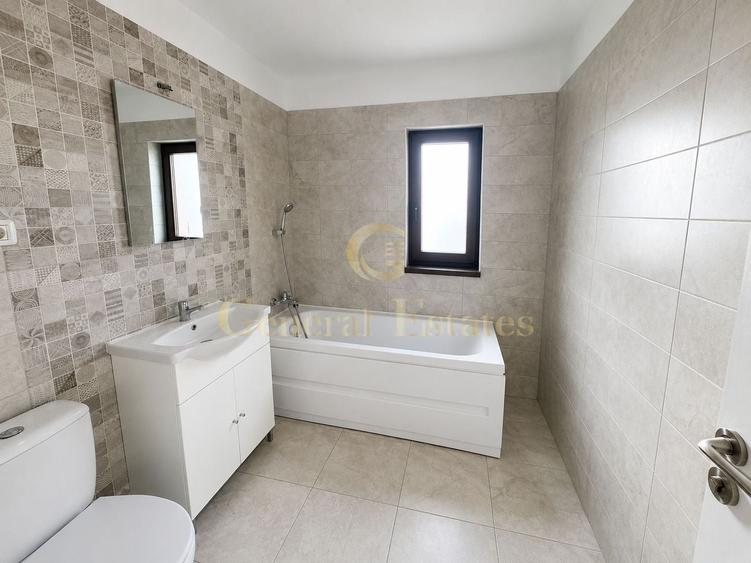 Casă individuală cu 4 camere cu Canalizare în Tărlungeni