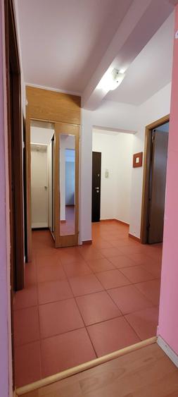Apartament cu 2 camere decomandat în Drumul Taberei