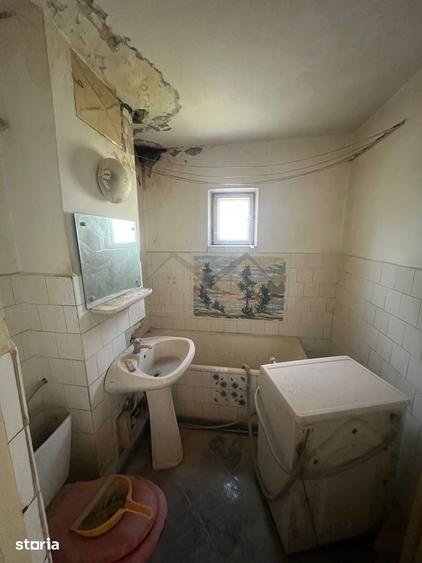 Apartament cu 2 camere decomandat în Nicolina