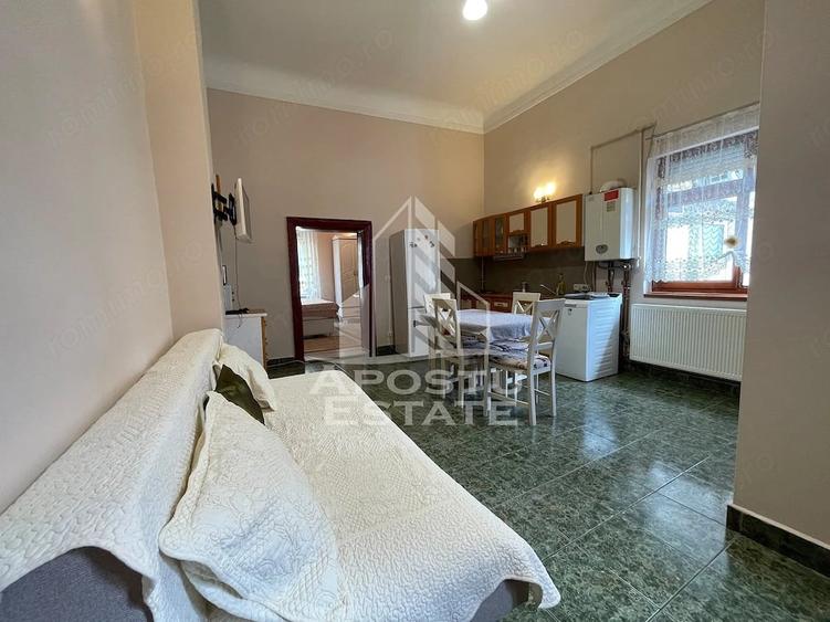 Apartament cu 2 camere semidecomandat în Ultracentral