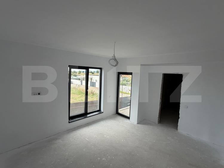 Casă individuală cu 5 camere cu Teren 450 Mp în Electroprecizia