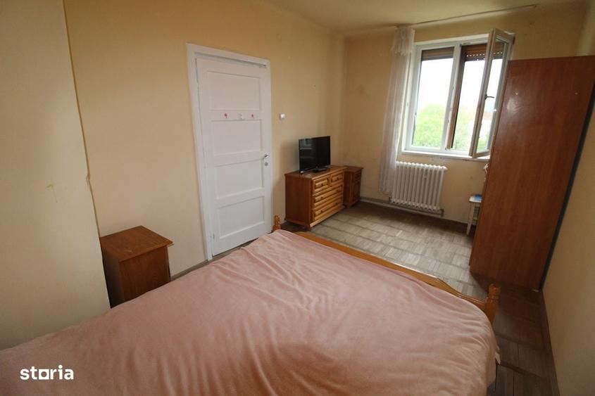 Apartament cu 3 camere în Est