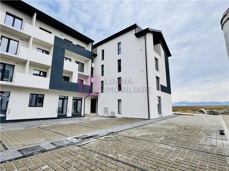 Apartament cu 3 camere decomandat în Șelimbăr — fotografia 3