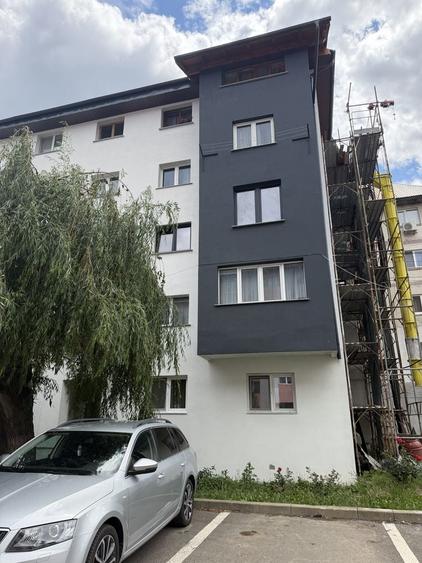 Apartament cu 4 camere în Central