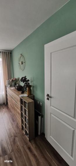 Casă cu 8 camere cu Teren 380 Mp în Central