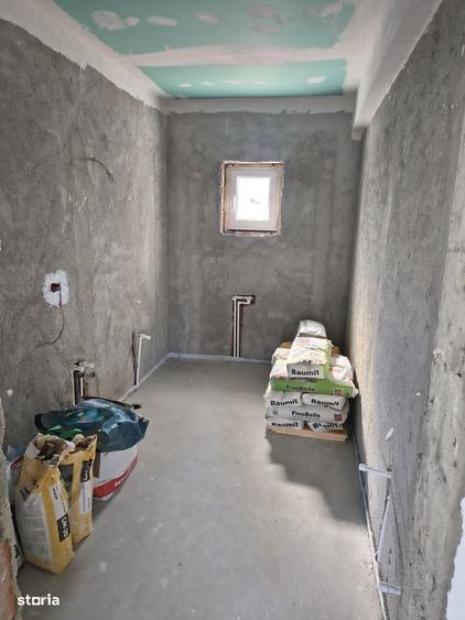 Casă cu 4 camere cu Teren 550 Mp în Balotești