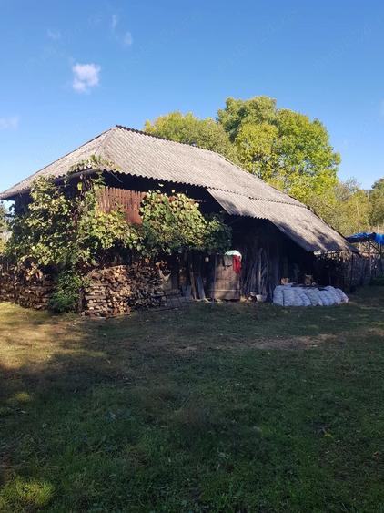 Teren de 2898 mp, în Leicești