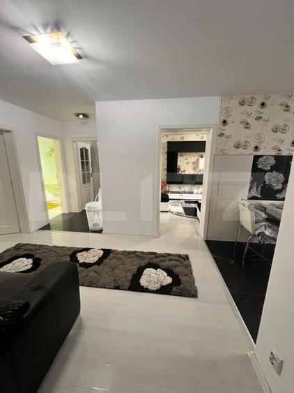 Apartament cu 4 camere decomandat, mobilat în Central