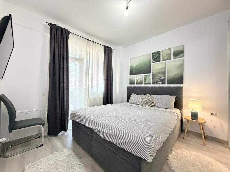 Apartament cu 2 camere decomandat, mobilat în Girocului