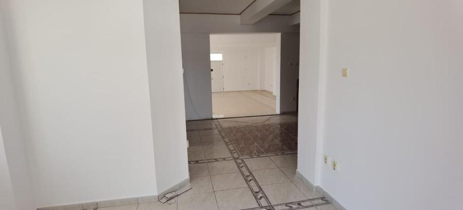 Casă cu 4 camere cu Canalizare în Vărsătura