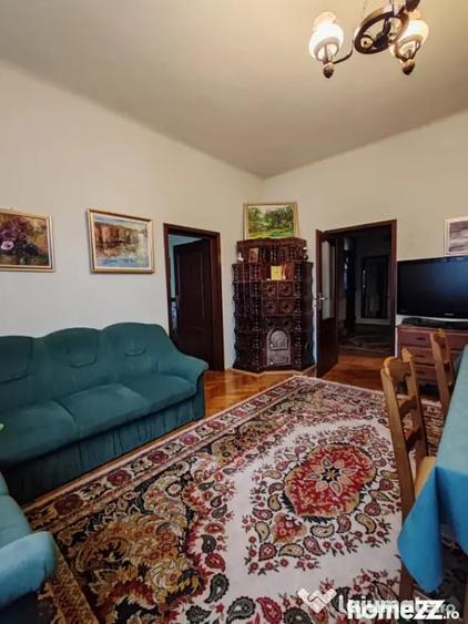Casă cu 3 camere cu Teren 327 Mp în Central