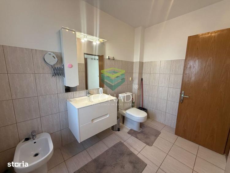 Casă cu 3 camere cu Teren 200 Mp în Central