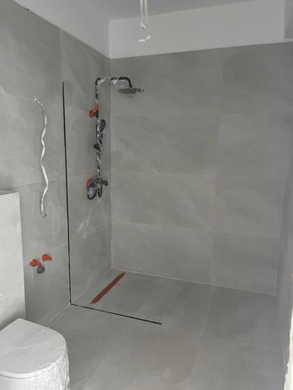 Apartament cu 3 camere decomandat în Splaiul Unirii