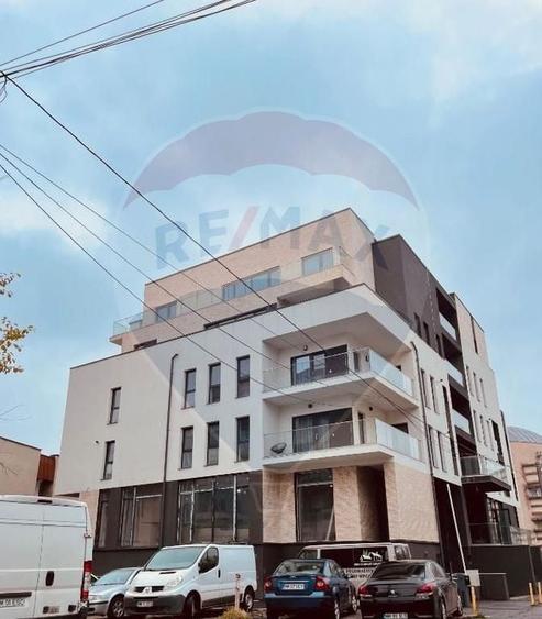 Apartament cu 2 camere decomandat, mobilat în Central