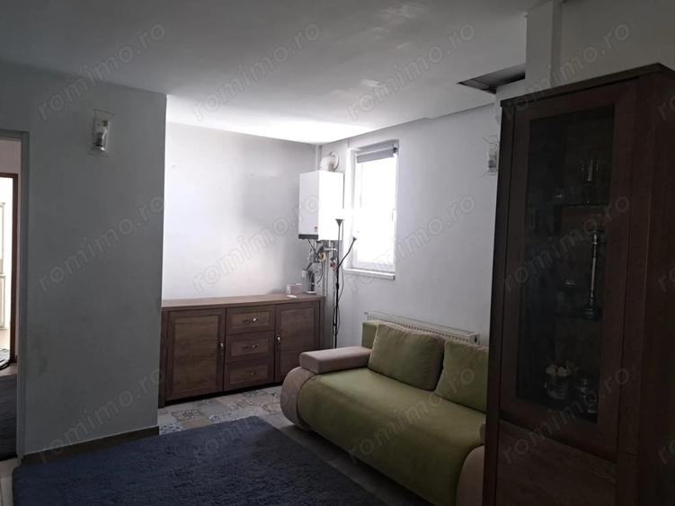 Apartament cu 3 camere decomandat în Dâmbu Pietros
