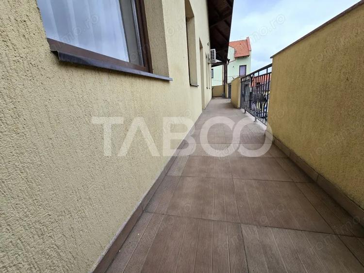 Apartament cu 4 camere decomandat, mobilat în Central