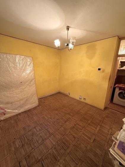 Apartament decomandat ,2 camere parter,INEL 2 - 1
