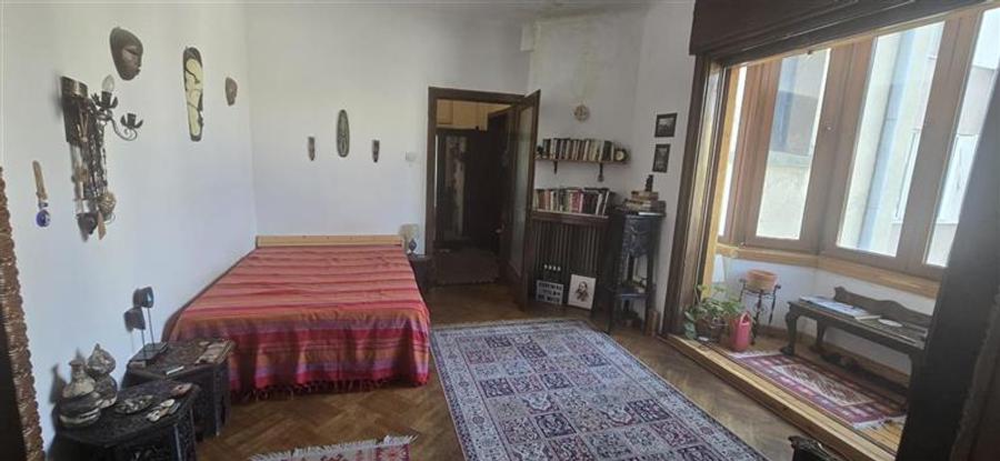 Apartament cu 3 camere decomandat în Universitate
