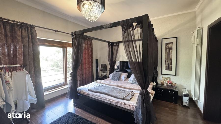 Casă cu 5 camere cu Teren 700 Mp în Crevedia