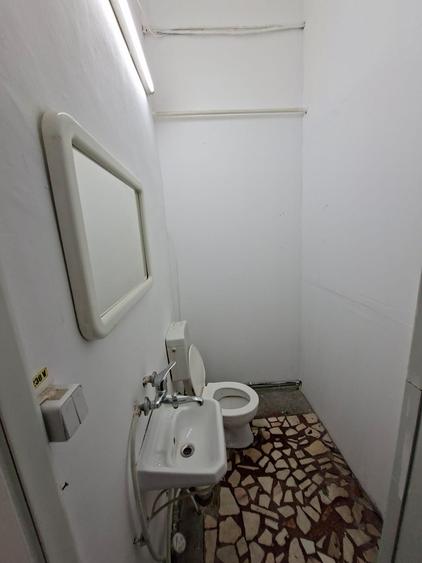 Spațiu comercial, de 60 mp, în Coman