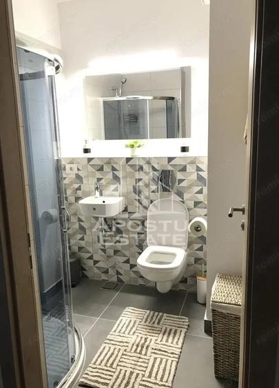 Apartament cu 3 camere decomandat în Take Ionescu