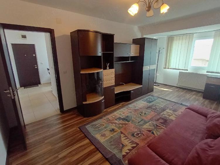 Garsonieră decomandată în Soarelui