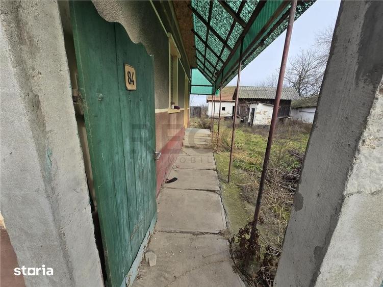 Casă cu 3 camere cu Teren 7900 Mp în Ciumeghiu